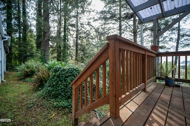 923 SE Bay Blvd unit 46, Newport, OR 97365 - photo 5