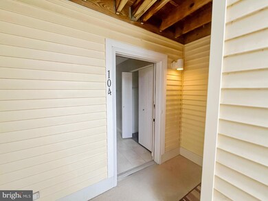 104 Falcon Ridge Way N unit 10/4, Hamburg, NJ 07419 - photo 3