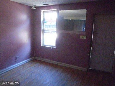 907 Lemmon St, Baltimore, MD 21223 - photo 4