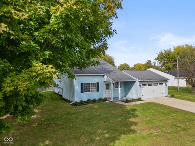 8312 Devonshire Rd, Columbus, IN 47201 - photo 4