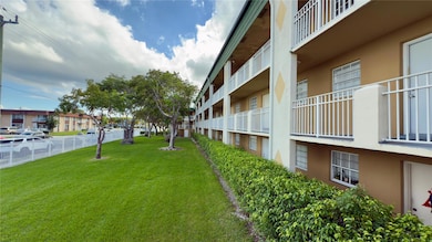 5500 SW 77th Ct unit 207, Miami, FL 33155 - photo 6