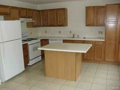 1600 Greystone Cir, Alburtis, PA 18011 - photo 6