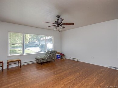 545 Caribou Rd, Asheville, NC 28803 - photo 7