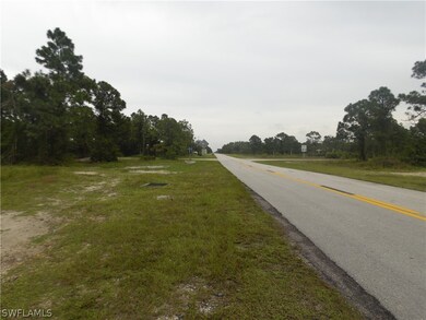 467 Jaguar Blvd, Lehigh Acres, FL 33974 - photo 4