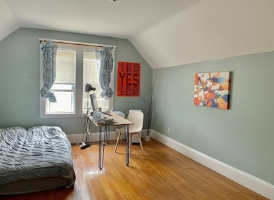 13 Pemberton St, Cambridge, MA 02140 - photo 4