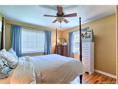 2561 Mount Holyoke Rd, Columbus, OH 43221 - photo 6