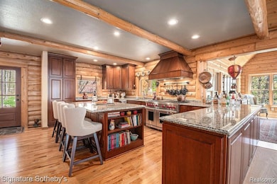 Friendly entertaining kitchen with island seating