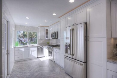 7770 E Camelback Road 20-large-009-8-Kit