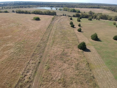 5646 N US Highway 69 unit 56 Ac, Celeste, TX 75423 - photo 3