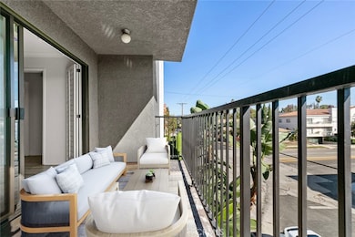 Photos are virtually staged.