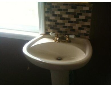 822 River St, Mattapan, MA 02126 - photo 7