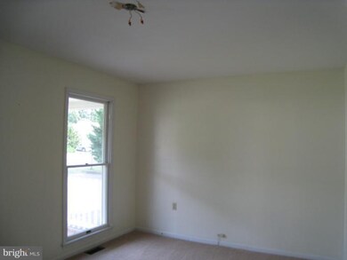 531 Upshur Dr, Inwood, WV 25428 - photo 6