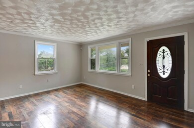 819 Kayak Ave, Capitol Heights, MD 20743 - photo 2