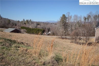 414 Whitmore St SE, Lenoir, NC 28645 - photo 3