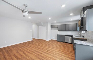 6617 Bacher St unit B, Houston, TX 77028 - photo 3