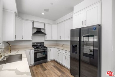 621 Huntley Dr unit C, West Hollywood, CA 90069 - photo 7