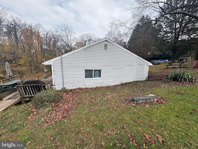 645 Park St, Manchester, PA 17345 - photo 2