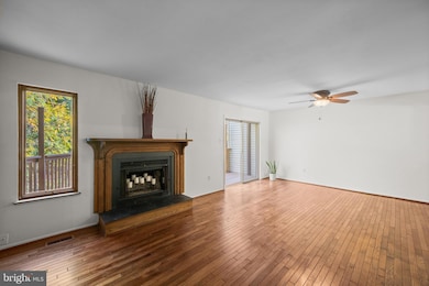 9453 Clocktower Ln, Columbia, MD 21046 - photo 6