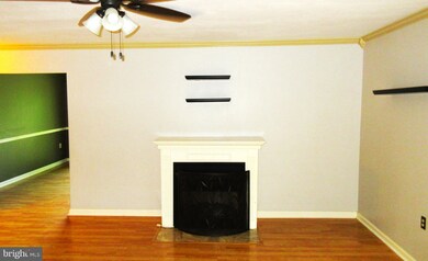 908 Autumn Valley Ln, Gambrills, MD 21054 - photo 5