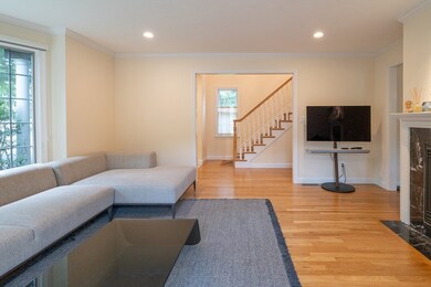 33 Oak St unit 1, Wellesley, MA 02482 - photo 4