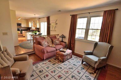 1905 Aubrey Place Ct, Vienna, VA 22182 - photo 7