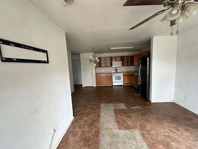 453 N Mccampbell St, Aransas Pass, TX 78336 - photo 3