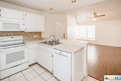 1221 W Hopkins St unit 11, San Marcos, TX 78666 - photo 5