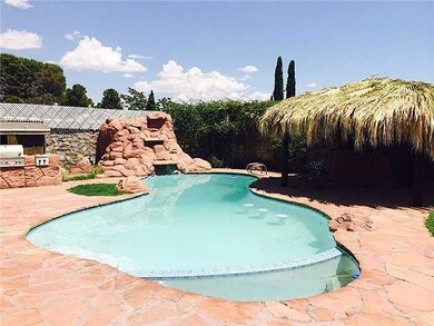 10700 La Subida Dr, El Paso, TX 79935 - photo 4