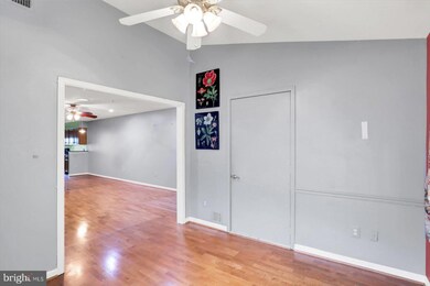 9276 Cherry Ln unit 84, Laurel, MD 20708 - photo 4