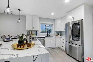 21302 Celes St, Woodland Hills, CA 91364 - photo 6