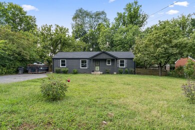 1906 Gardner Dr, Murfreesboro, TN 37130 - photo 2