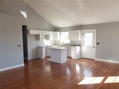 75 Larch St, Pawtucket, RI 02860 - photo 4