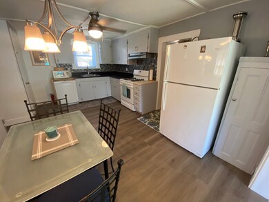 156 Liberty St, Concord, NH 03301 - photo 4