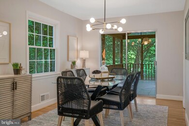 6128 Beachway Dr, Falls Church, VA 22041 - photo 4