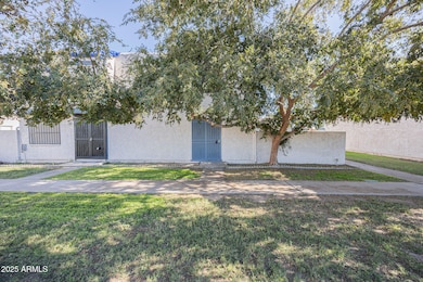 5214 N 42nd Pkwy unit 637, Phoenix, AZ 85019 - photo 3