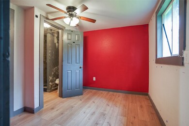 5313 Firnat St unit B, Houston, TX 77016 - photo 5