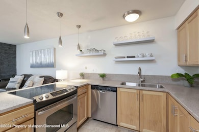 Open Kitchen