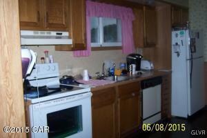 232 W Spruce St, Tamaqua, PA 18252 - photo 6