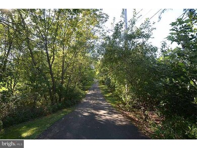 880 Troxel Rd, Lansdale, PA 19446 - photo 3