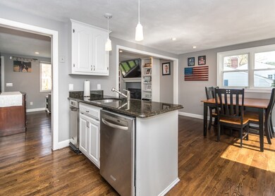 39 Graymore Rd, Waltham, MA 02451 - photo 4