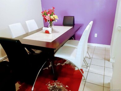 81 Newark St unit B, Aurora, CO 80012 - photo 2