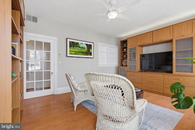 230 Stony Run Ln unit 4F, Baltimore, MD 21210 - photo 5