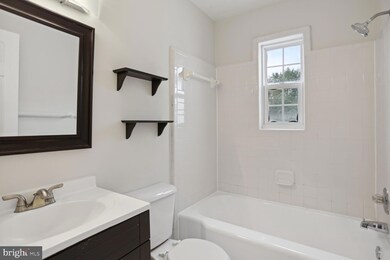 2237 Farrington Ave unit 303, Alexandria, VA 22303 - photo 7