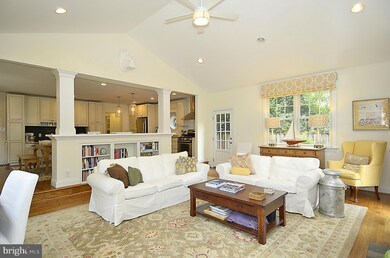 10703 Lexington St, Kensington, MD 20895 - photo 4