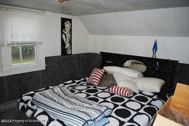 426 Gravity Rd, Lake Ariel, PA 18436 - photo 5