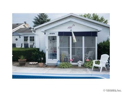 Porch - Screened.