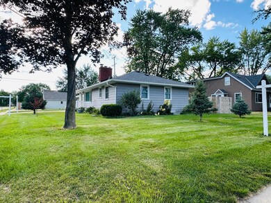 417 4th St NE, Osseo, MN 55369 - photo 3