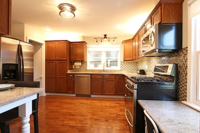 1476 S Cora St, Des Plaines, IL 60018 - photo 5