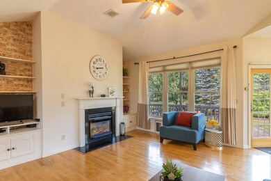 12 Camden Ct Interiors-2