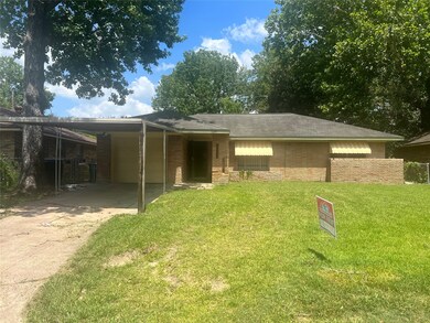 10214 Envoy St, Houston, TX 77016 - photo 2